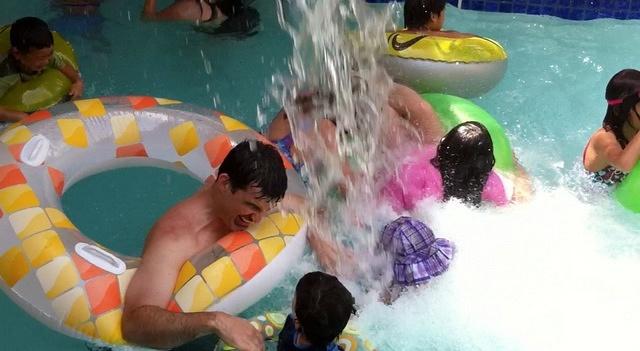 MandalayBayWaterPark6b